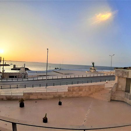 Potato Beach Apartment At Beach Front & Sea View Lagos Extérieur photo