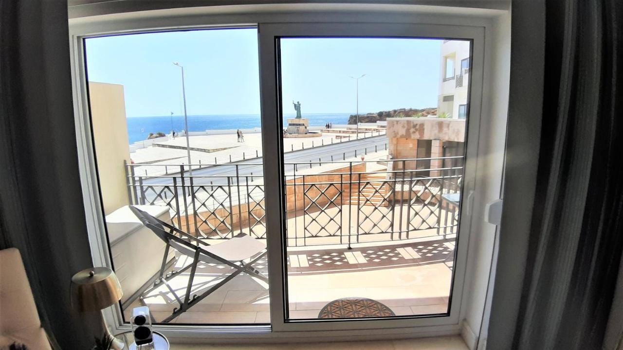 Potato Beach Apartment At Beach Front & Sea View Lagos Extérieur photo