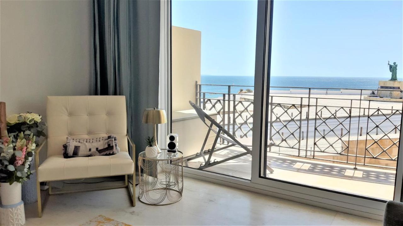 Potato Beach Apartment At Beach Front & Sea View Lagos Extérieur photo