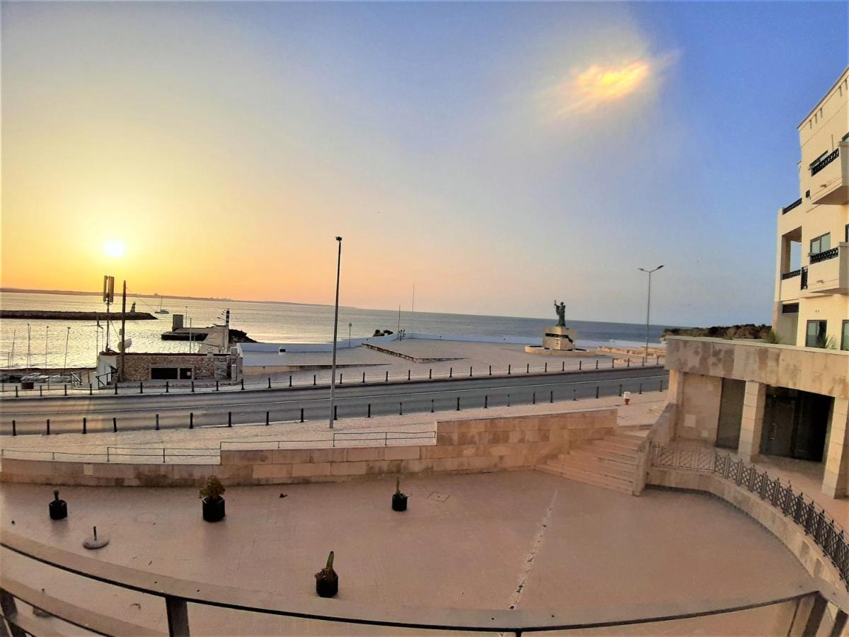 Potato Beach Apartment At Beach Front & Sea View Lagos Extérieur photo
