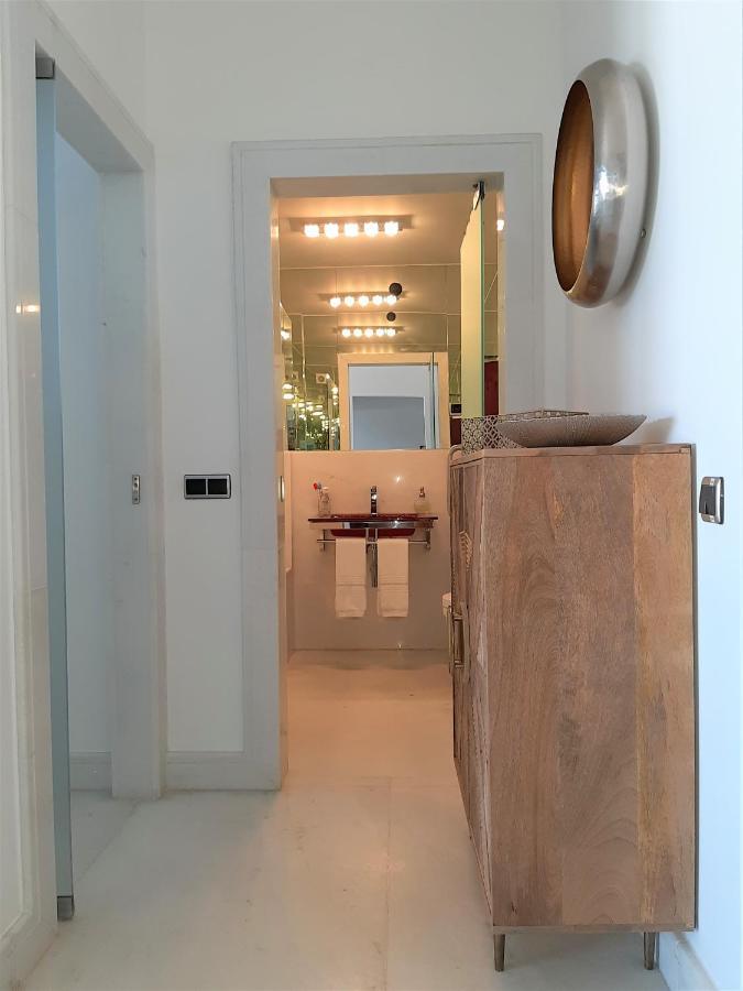 Potato Beach Apartment At Beach Front & Sea View Lagos Extérieur photo
