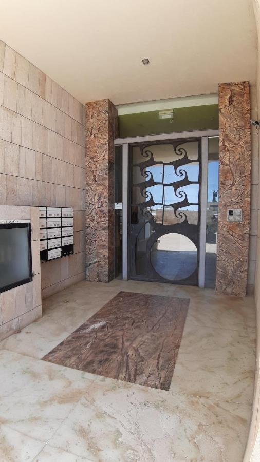 Potato Beach Apartment At Beach Front & Sea View Lagos Extérieur photo